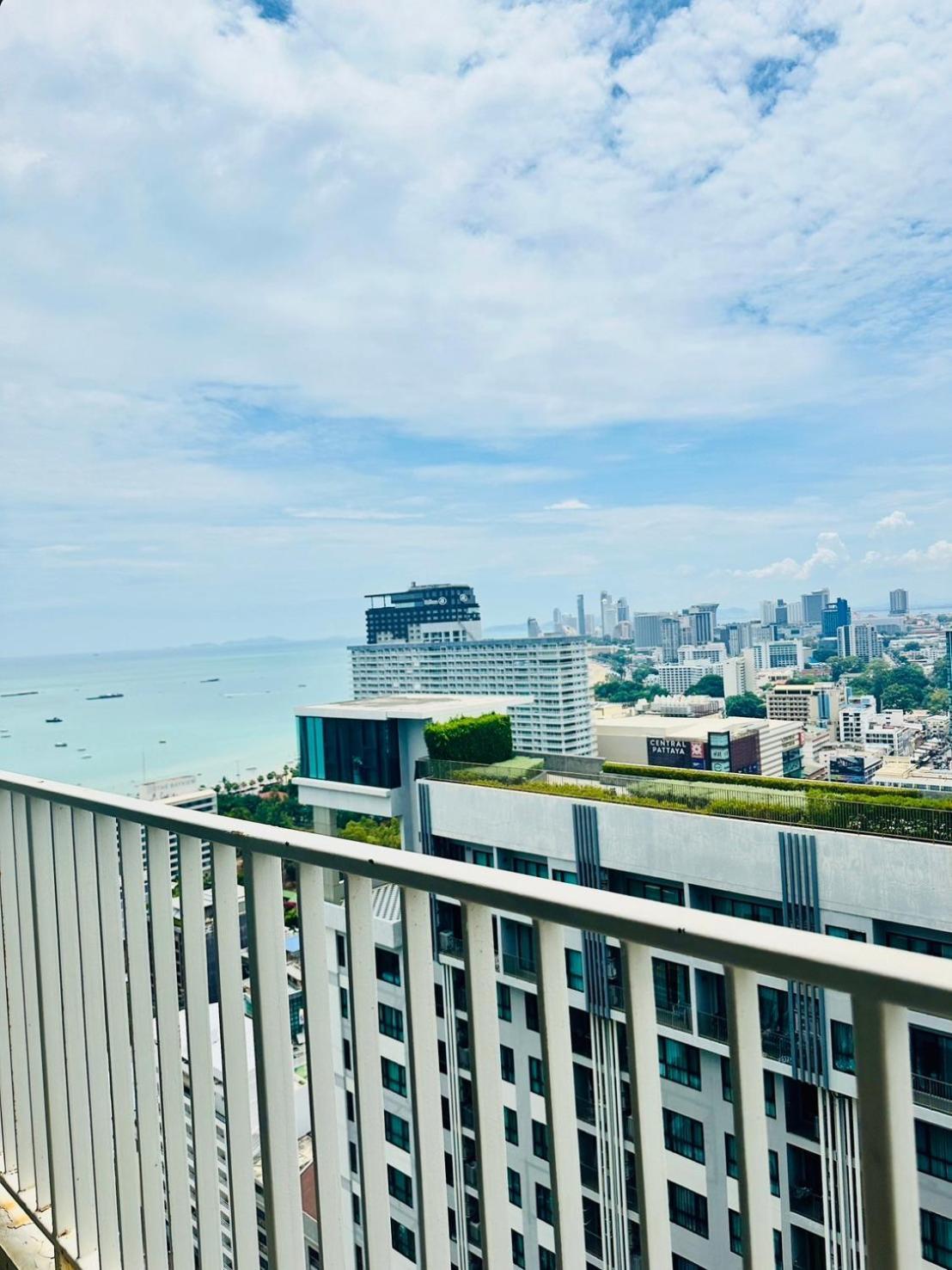 The Base Central Паттая Екстер'єр фото